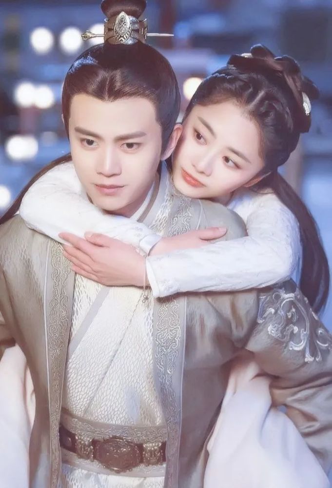 谭松韵|贵圈30岁以上女星里，脸嫩到能演小学生的也就她一个了吧！