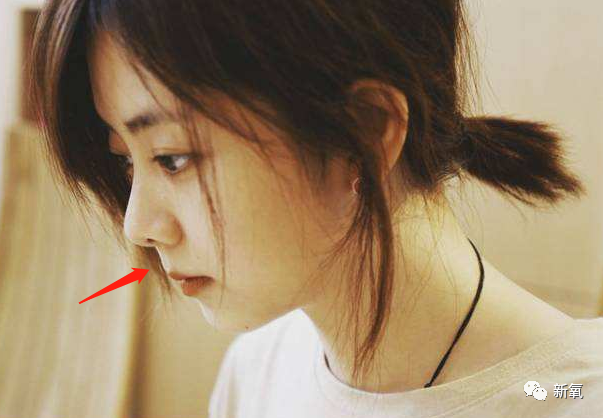 谭松韵|贵圈30岁以上女星里，脸嫩到能演小学生的也就她一个了吧！