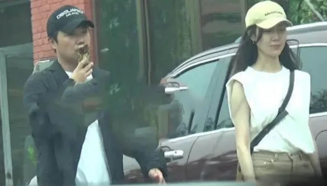 陈思诚|有情况？佟丽娅爸爸为女儿庆七夕，只字不提女婿陈思诚