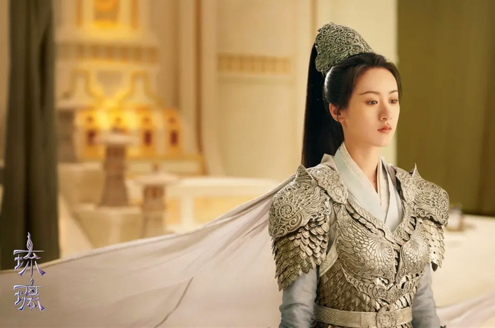 袁冰妍|一线专访丨《琉璃》袁冰妍无惧颜值争议 不介意与热巴赵丽颖比较
