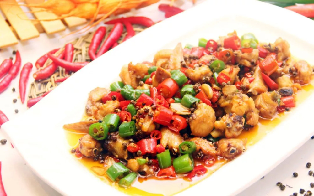 鲜椒鸡,麻辣清香,细嫩不柴