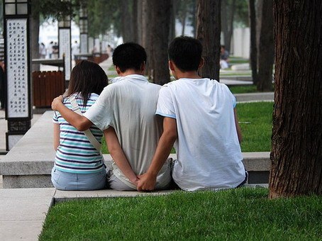 情人节|别人的女朋友能不能抢，怎么抢？这个爱情公式了解一下