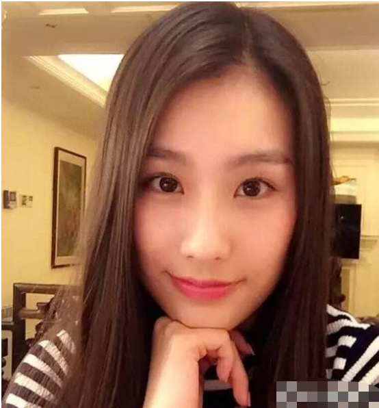 黄圣依|他也要“翻车”？深夜陪美女聚餐，平时跟老婆都是作秀？