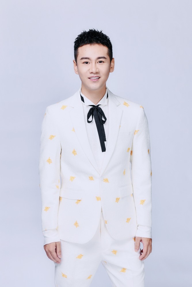 徐子崴携手拉祜百灵李娜倮首唱拉祜语真心爱你尽是人间真爱