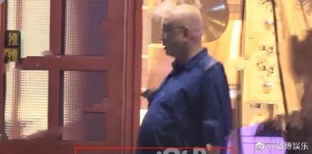 徐峥|48岁徐峥近照曝光，被指像孕妇：男人认命，是从发胖开始的