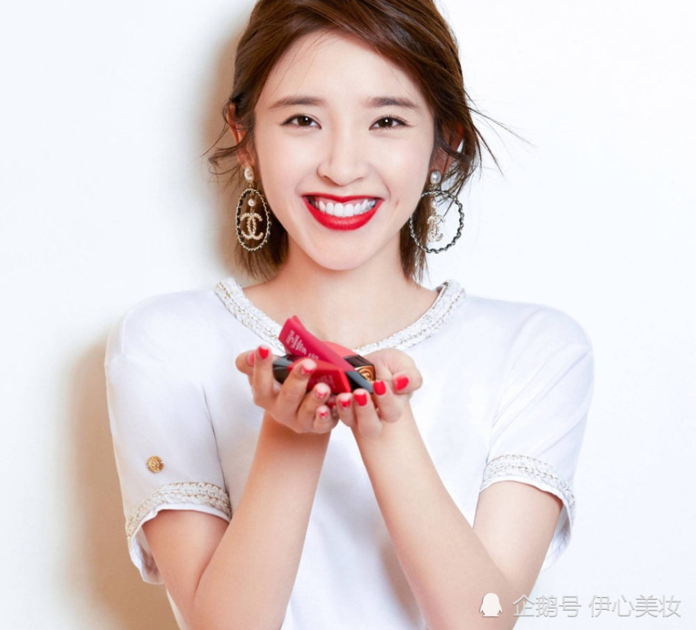 鼻翼宽塌鼻梁的女生掌握这2个要点让你秒变水滴鼻美人