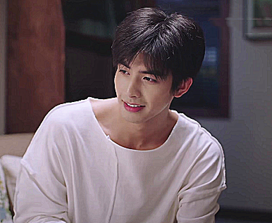 凌霄贺子秋开启争霸战,看到两人用的方式,怪不得李尖尖选凌霄