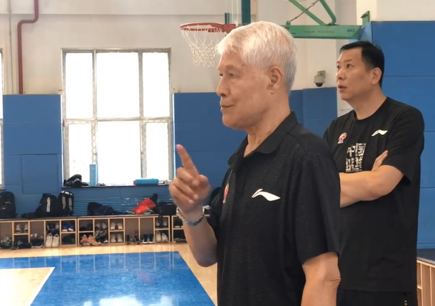 辽宁男篮新气象蒋兴权首次表态满足三个条件即可大胆用