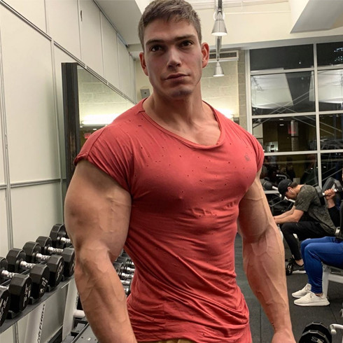 经典身材永不变,古典健美大神,教你如何打造逆天"虎头肩"_腾讯新闻