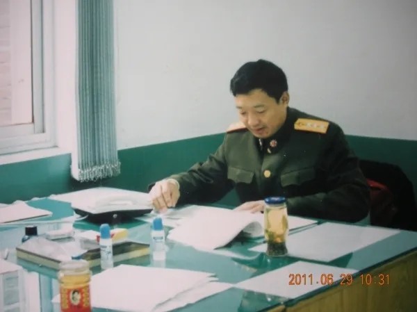 李国福|社区“守护神”、群众放心托付后事的“警察儿子”，他十几年只为一件事！