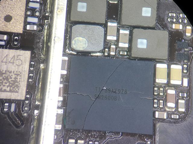 重摔苹果xr手机不开机主板变形以为会报废iphone满血复活