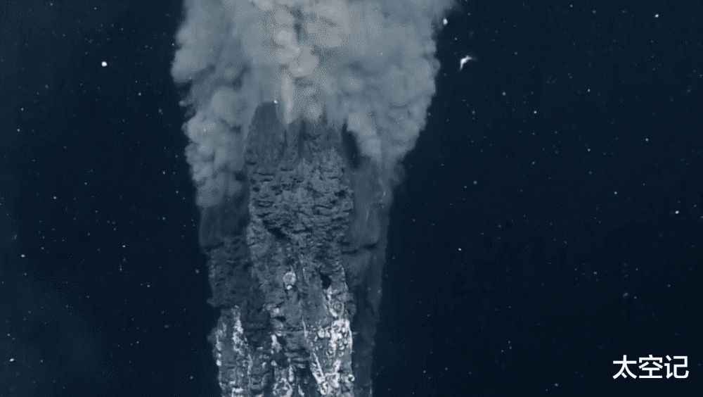 海底火山|人类发现一种“煮不熟”的虾，生活在海底火山口，水温超过450度！