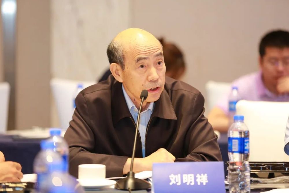 2020 08 / 25 16 : 16 厦门公安 企鹅号 分享 评论 0 围绕"职业索赔