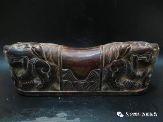 枕头|古代人在床上如何妙用枕头？