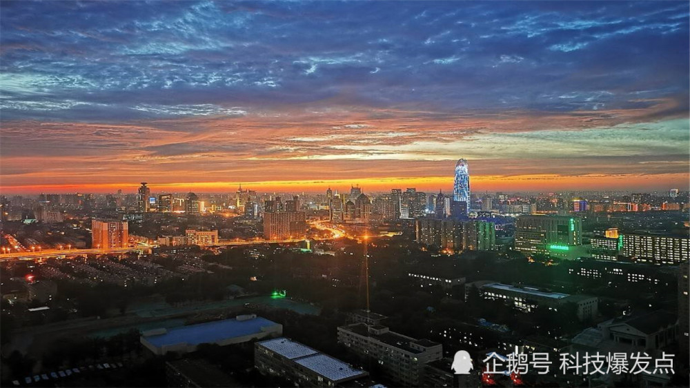 七彩祥云|2020年怎么了？大雨洗礼过后，济南火烧云北京七彩祥云双双出现！