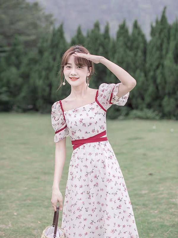 甜美风连衣裙让你在这个秋天穿出初恋感脱单就靠它们了