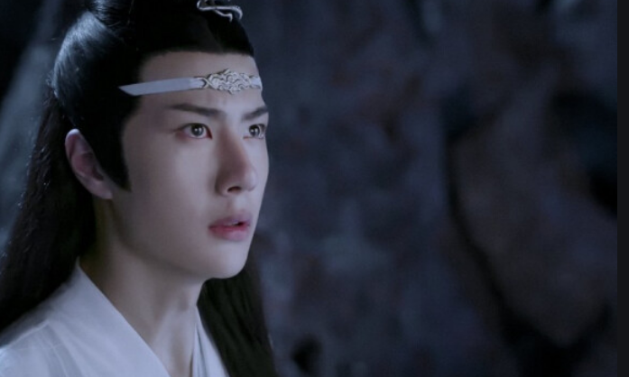 反观以前的影视作品,比如胡歌主演的《琅琊榜》和《仙剑奇侠传》等等