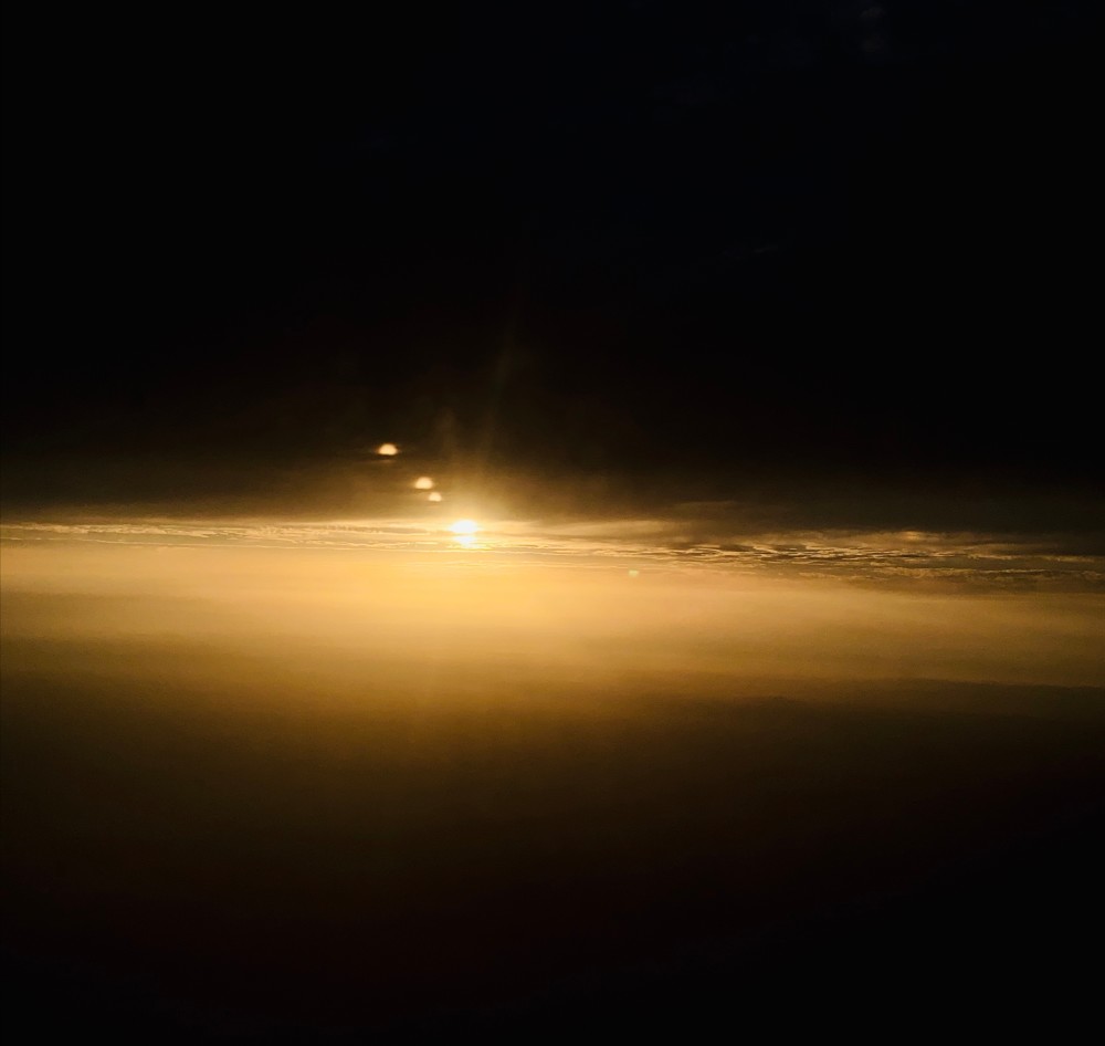 肖战|七夕节肖战晒自拍照，时隔2月首次营业，将强势回归公众视野