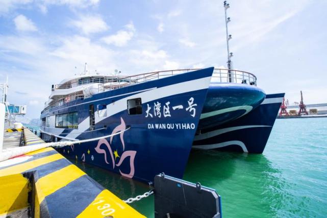 "大湾区一号"游船是招商蛇口斥巨资倾力打造的中国首艘综合性高端湾区