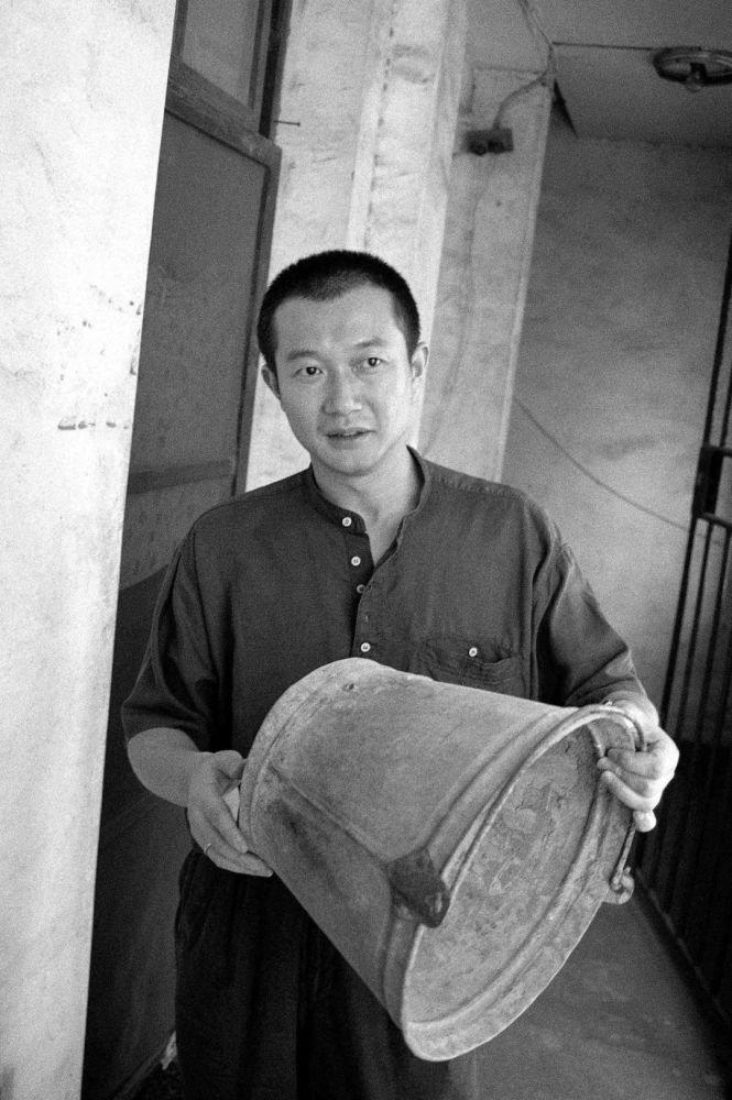 这些为时代作注脚的黑白肖像是中国摄影最出圈的作品荐书