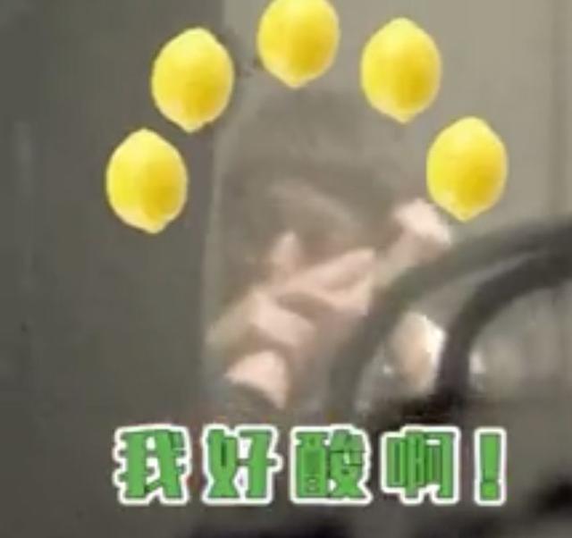 马伊琍|马伊琍首谈离婚后生活，称不应为孩子忍耐，离婚后有权追求幸福
