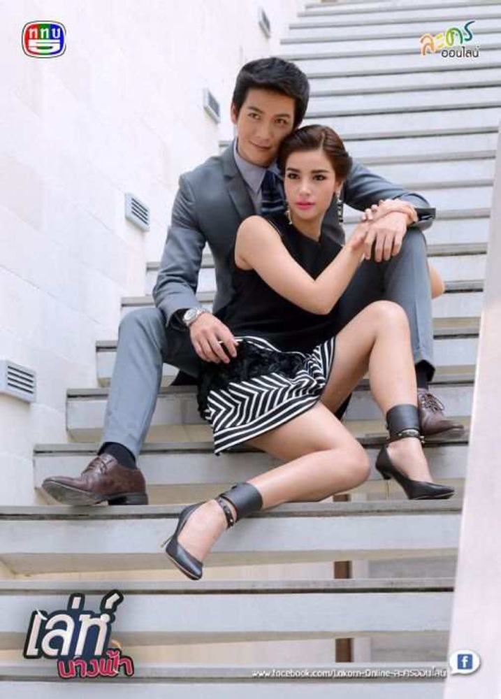 vill曾在电视剧《无尽的爱》中一人分饰两角,出演一对性格完全不同的