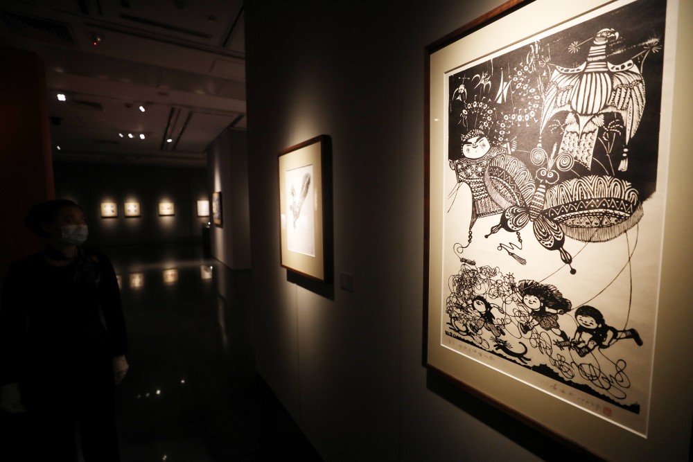 嘉德艺术中心|名家名作与新人新作相映成趣，嘉德艺术中心展出“千姿百态”