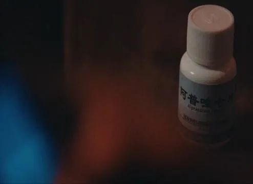 非常目击|8.9跌到6.2，“国产爆款”拍砸了