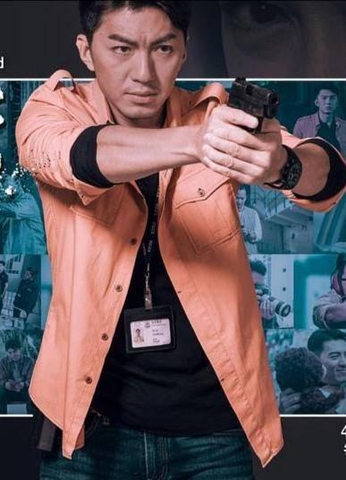 袁伟豪此前比较让人熟知的角色城寨英雄中武功高强的段迎风,三个女人