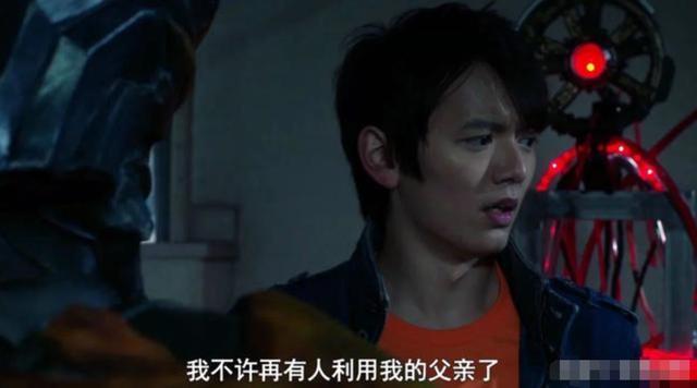 小陆在泽塔奥特曼登场的时候就曾经说过,不希望有人再利用他的父亲了