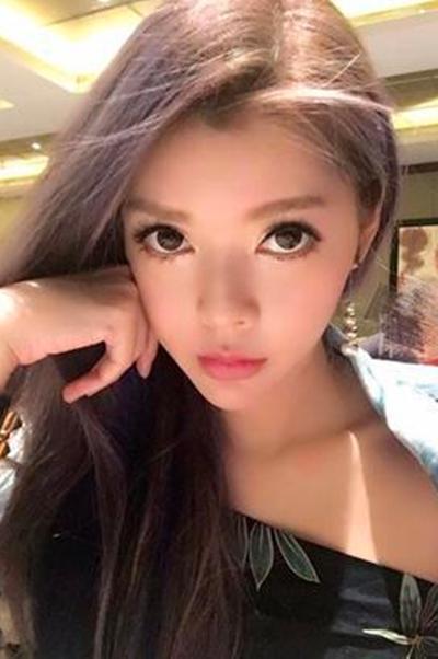 台湾名模殷琦近照曝光!与富豪老公颜值差距大,嫁豪门甘心当后妈