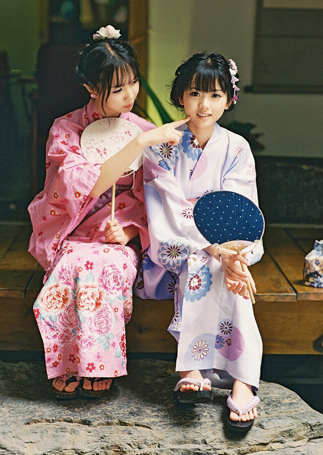 而日本的民族构成比较单一,有大和族,琉球族,阿伊努