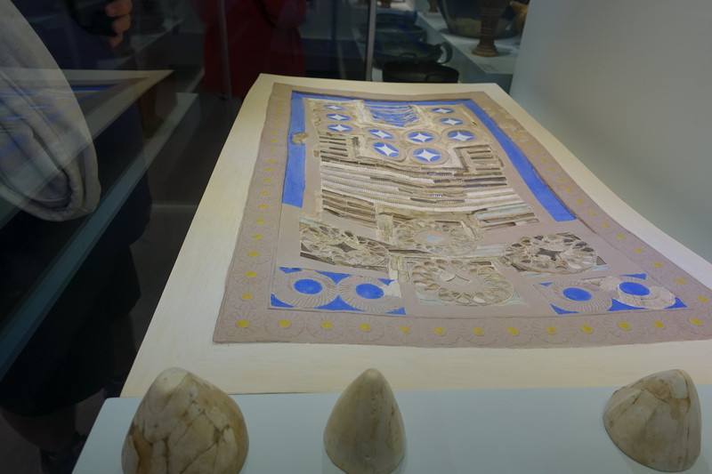 字符|克里特岛发现斐斯托斯圆盘，上面刻满“谜”一样字符，最后被破译