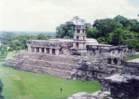 字符|克里特岛发现斐斯托斯圆盘，上面刻满“谜”一样字符，最后被破译
