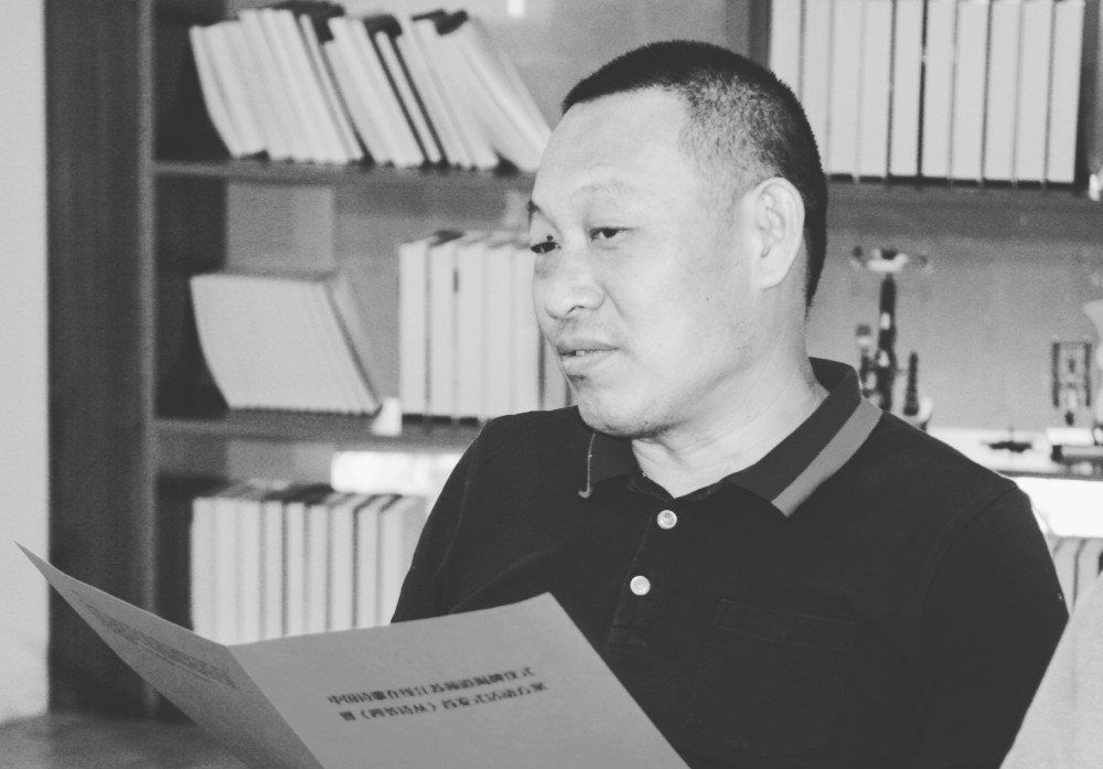 雪鹰|雪鹰：种子的金色只一晃归于泥土 暗合我的一生