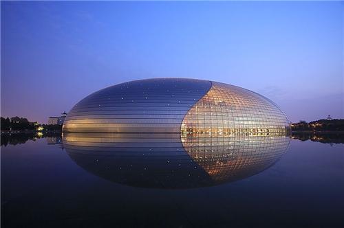 中国国家大剧院|花49年建的国家大剧院，为何被多位院士反对，还要上书要求关停？