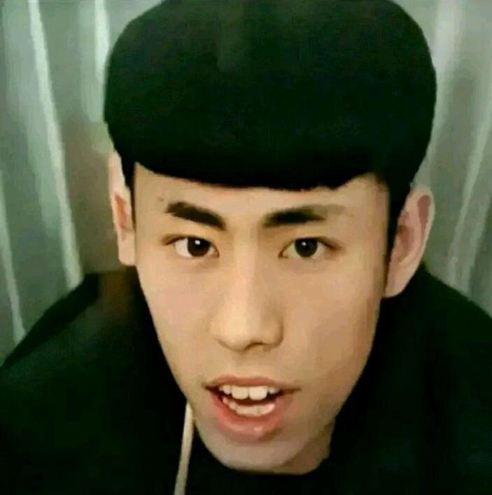 虽然不是同一时间,但是同一个"撤硕"……对很多网