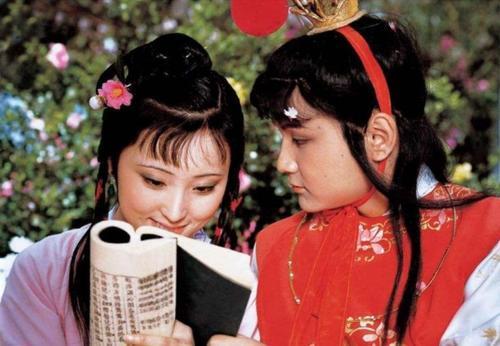贾宝玉|《红楼梦》详解：孔子和贾宝玉，都不赞成“文死谏武死战”
