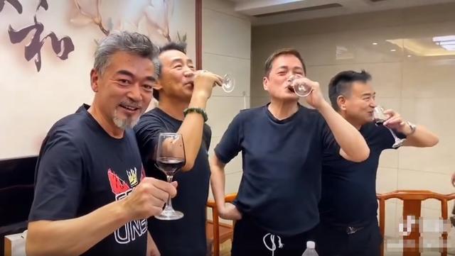 汤镇宗|四大“老爷专业户”齐聚，64岁汤镇宗变化最大！俩女儿貌美惹人馋