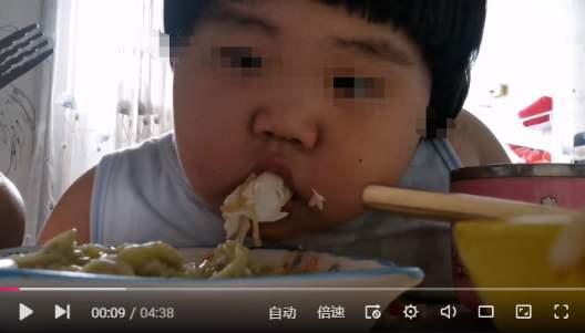 大胃王|3岁女孩被喂成70斤做吃播：无数“大胃王”背后，有多少以命换钱