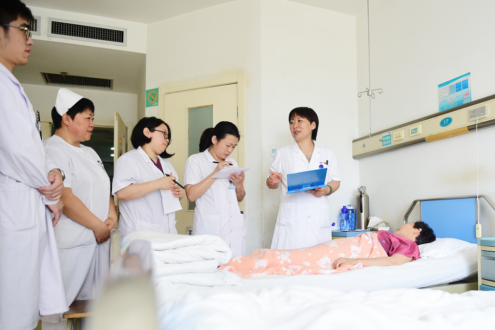 肺栓塞|手术后别娇气，能下地早点下地，避免发生肺栓塞！