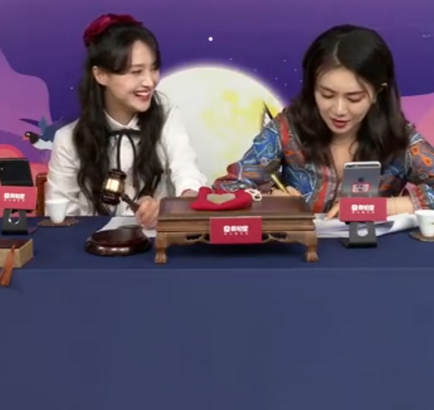 郑爽|郑爽再次直播状态饱满 看到她的手 网友：真是人间真实