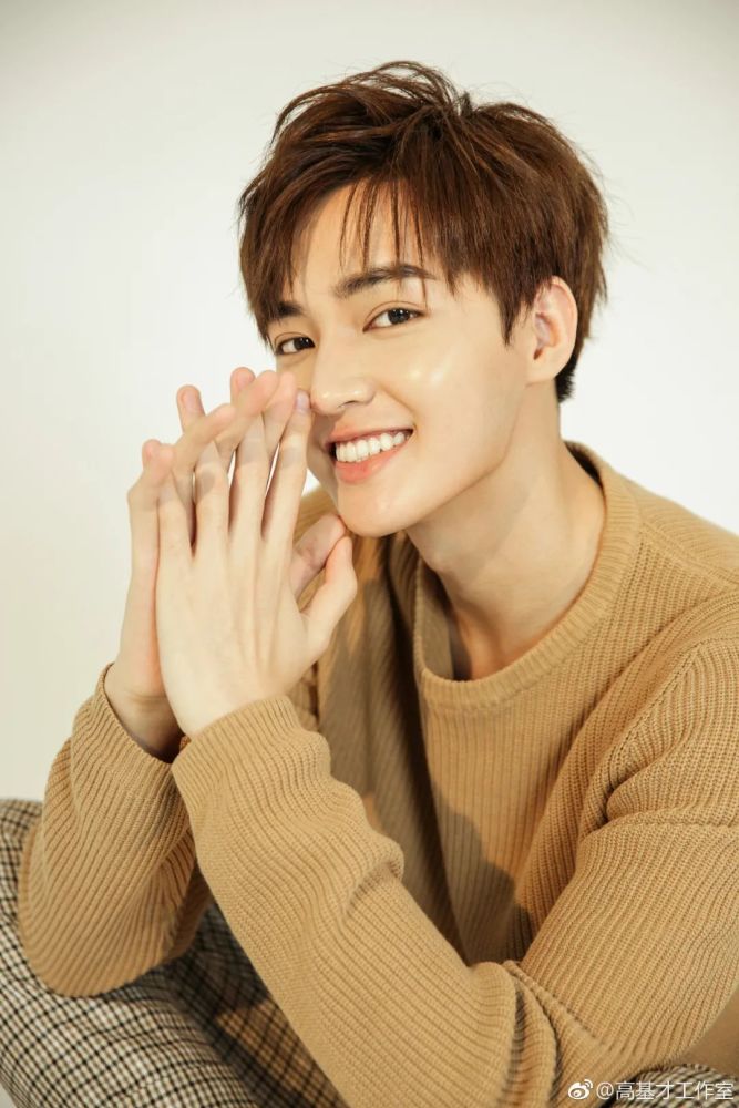 且听凤鸣高基才返璞归真的生活哲学