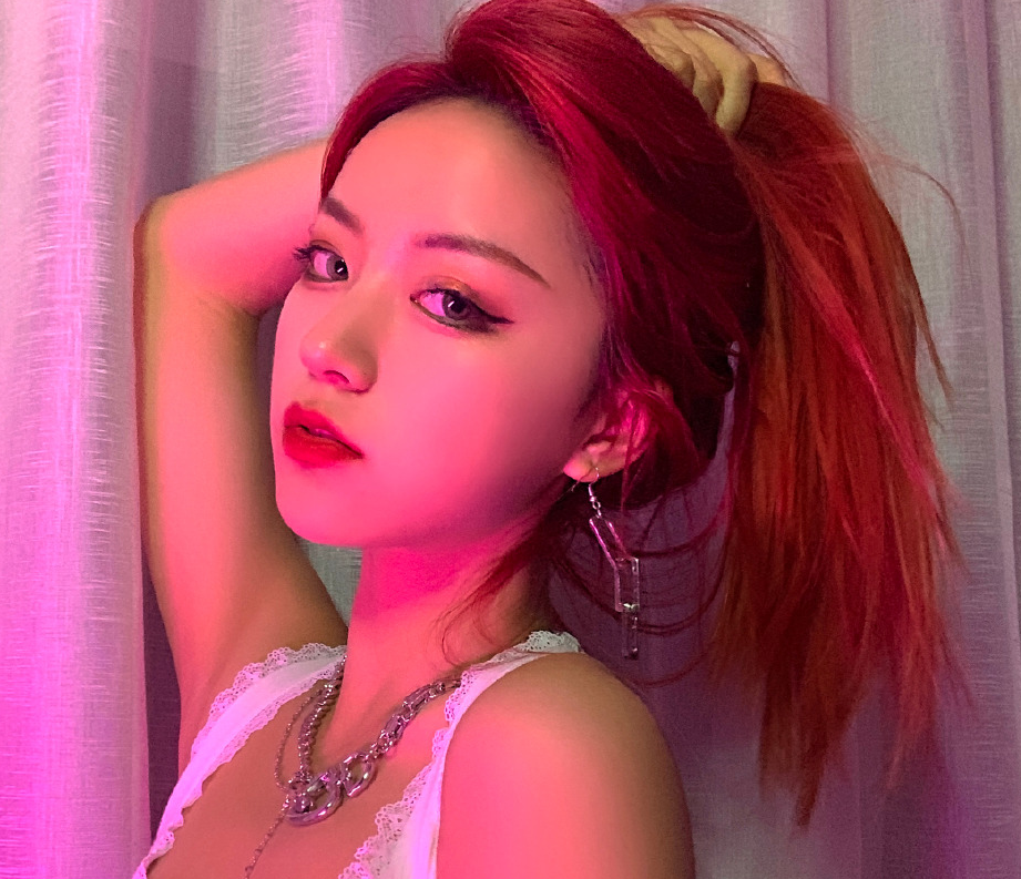 刀小刀为何总是眼泪汪汪,看清她往眼睛里放的东西