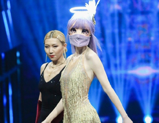 蒙面舞王李菲儿摘下面具全网都没认出来她样子变到让人不敢相信