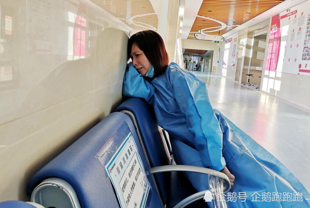 小欣怡|四川10岁女童命悬一线，护士妈妈泪言：愿用阳寿换女儿平安醒来