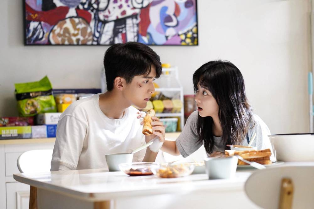 以家人之名|《以家人之名》一天上6个热搜，是剧集太火，还是“太会营销”