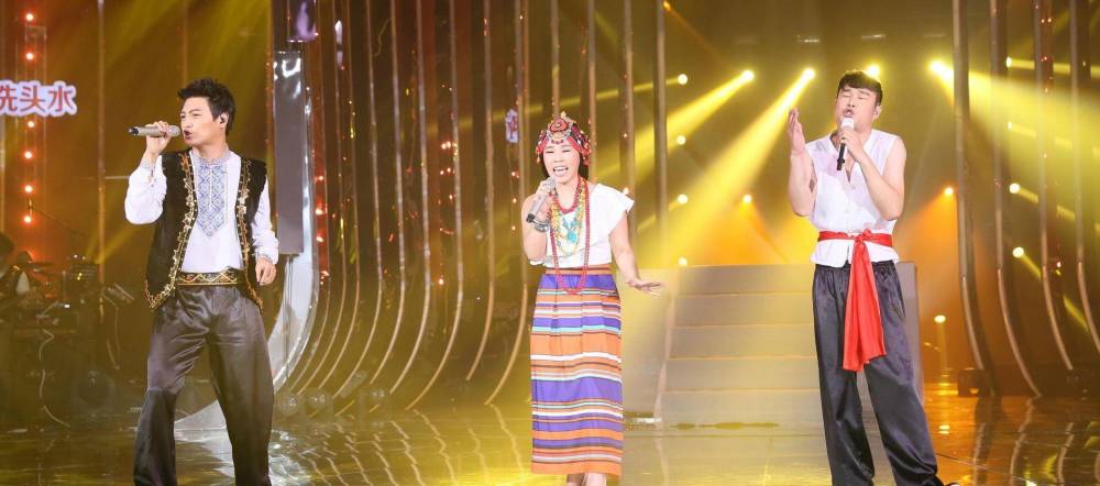 我是歌手|凭《歌手》被熟知后，32岁李佳薇兼职房产中介，忙前忙后超敬业