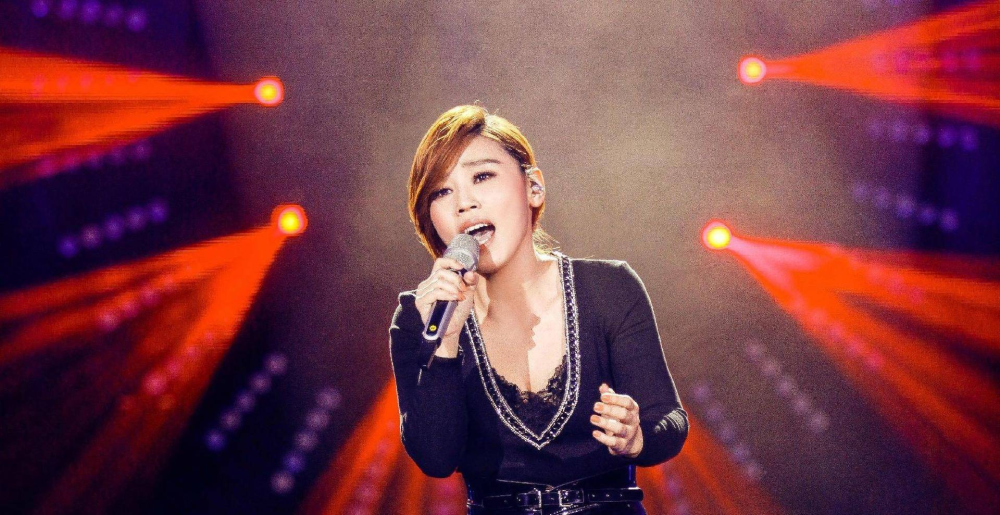 我是歌手|凭《歌手》被熟知后，32岁李佳薇兼职房产中介，忙前忙后超敬业