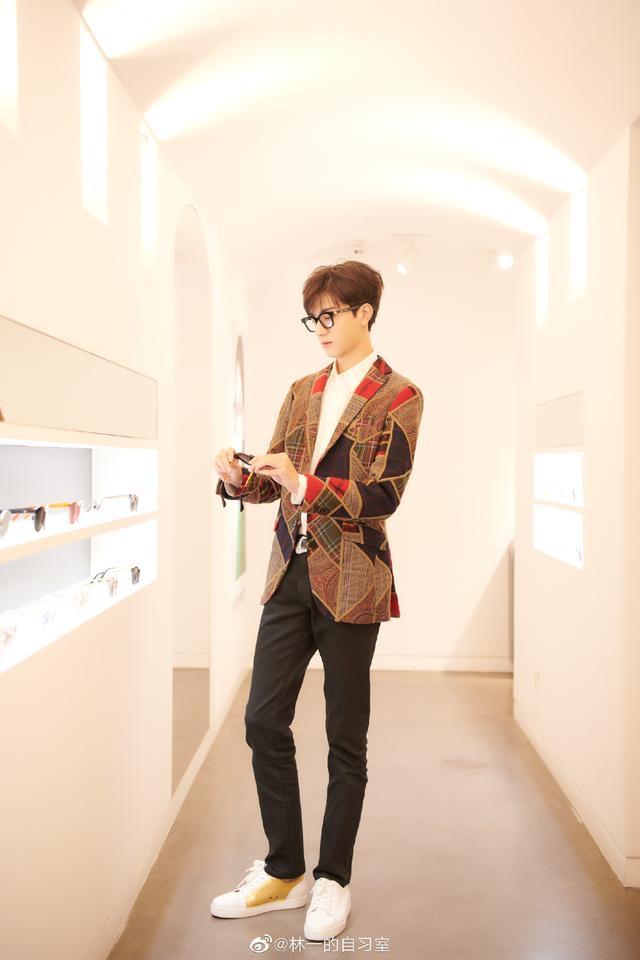 校园剧双巨头来袭林一李兰迪合体拍梦中人港风大片质感太强了